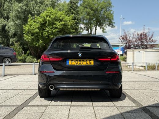 BMW 1 Serie 118i Business Ed. | Navi | Live-Cockpit | Carplay | ActivLease financial lease