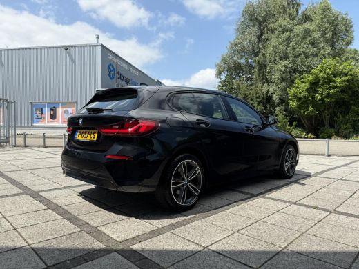 BMW 1 Serie 118i Business Ed. | Navi | Live-Cockpit | Carplay | ActivLease financial lease