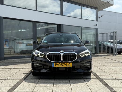 BMW 1 Serie 118i Business Ed. | Navi | Live-Cockpit | Carplay | ActivLease financial lease