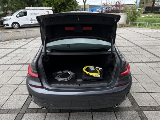BMW 3 Serie 330e Aut. Hybrid M-Sport | Leder | Navi | Carplay | Xenon-LED | ActivLease financial lease