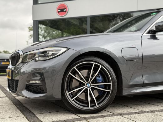 BMW 3 Serie 330e Aut. Hybrid M-Sport | Leder | Navi | Carplay | Xenon-LED | ActivLease financial lease