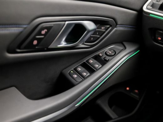 BMW 3 Serie Touring 330e M-Sport 293Pk Automaat (DRAVITGRAU, FACELIFT, LASER KOPLAMPEN, HEAD-UP DISPLAY, CAME... ActivLease financial lease