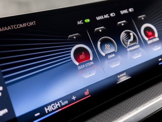 BMW 3 Serie Touring 330e M-Sport 293Pk Automaat (DRAVITGRAU, FACELIFT, LASER KOPLAMPEN, HEAD-UP DISPLAY, CAME... ActivLease financial lease