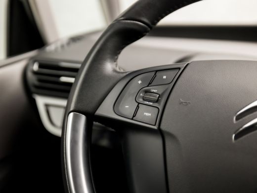 Citroën Grand C4 Spacetourer 1.2 PureTech Sport 7 Persoons (APPLE CARPLAY, GROOT NAVI, GETINT GLAS, SPORTSTOELEN, PARKEERSENSO... ActivLease financial lease