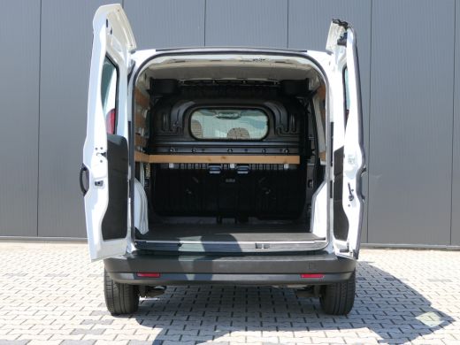 Fiat Doblò 1.6 MJ L1H1 ECO JET | Navigatie | 3-Zits Bijrijdersbank | Cruise Control | Betonplex | DAB+ | Air... ActivLease financial lease