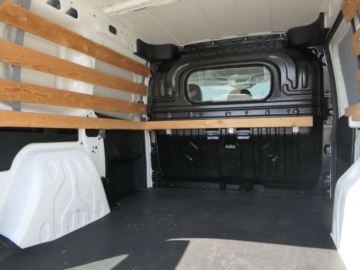 Fiat Doblò 1.6 MJ L1H1 ECO JET | Navigatie | 3-Zits Bijrijdersbank | Cruise Control | Betonplex | DAB+ | Air... ActivLease financial lease