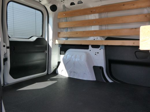 Fiat Doblò 1.6 MJ L1H1 ECO JET | Navigatie | 3-Zits Bijrijdersbank | Cruise Control | Betonplex | DAB+ | Air... ActivLease financial lease