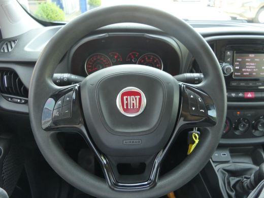 Fiat Doblò 1.6 MJ L1H1 ECO JET | Navigatie | 3-Zits Bijrijdersbank | Cruise Control | Betonplex | DAB+ | Air... ActivLease financial lease