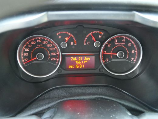 Fiat Doblò 1.6 MJ L1H1 ECO JET | Navigatie | 3-Zits Bijrijdersbank | Cruise Control | Betonplex | DAB+ | Air... ActivLease financial lease