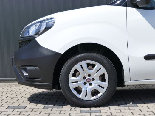 Fiat Doblò 1.6 MJ L1H1 ECO JET | Navigatie | 3-Zits Bijrijdersbank | Cruise Control | Betonplex | DAB+ | Air... ActivLease financial lease