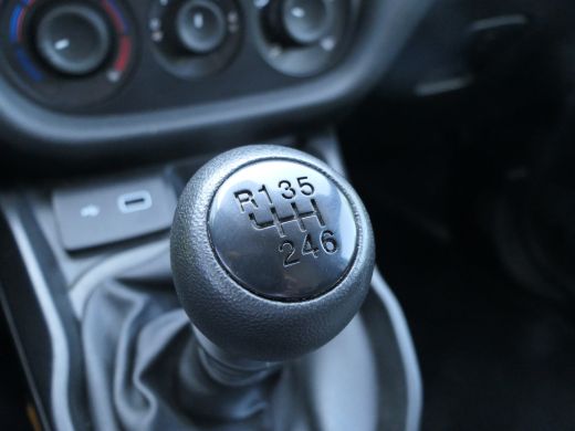 Fiat Doblò 1.6 MJ L1H1 ECO JET | Navigatie | 3-Zits Bijrijdersbank | Cruise Control | Betonplex | DAB+ | Air... ActivLease financial lease