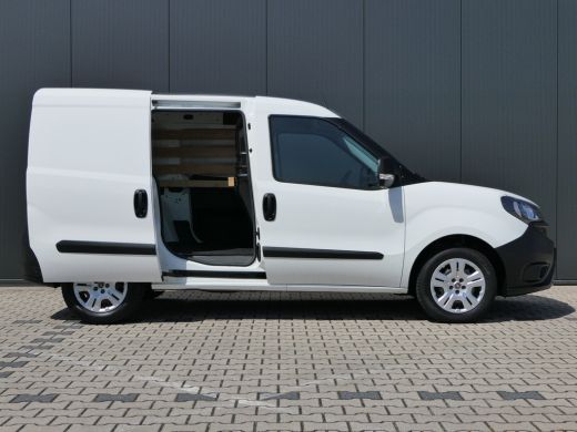 Fiat Doblò 1.6 MJ L1H1 ECO JET | Navigatie | 3-Zits Bijrijdersbank | Cruise Control | Betonplex | DAB+ | Air... ActivLease financial lease