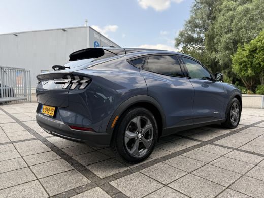 Ford Mustang Mach-E Mach-E Extended 98kWh | Leder | Bang & Olufssen | 360 Camera | Panorama | ActivLease financial lease