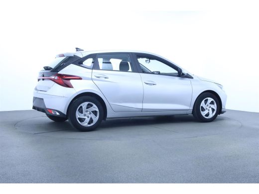 Hyundai i20 Select Mild-Hybrid Automaat! | Unieke Kmstand! | Camera | Carplay | Airco | Cruise | Parkeerhulp|... ActivLease financial lease