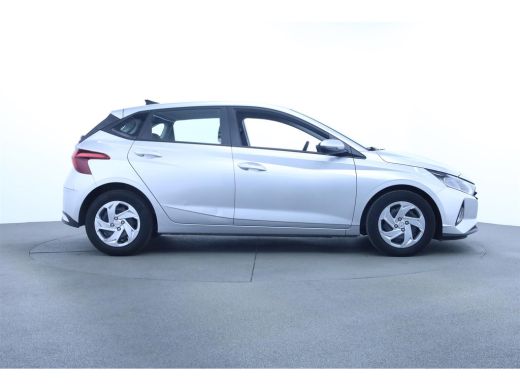 Hyundai i20 Select Mild-Hybrid Automaat! | Unieke Kmstand! | Camera | Carplay | Airco | Cruise | Parkeerhulp|... ActivLease financial lease