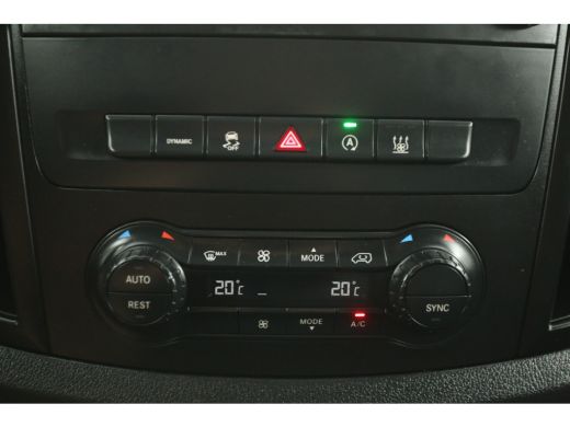 Mercedes Vito 119 CDI Lang 191PK Automaat Camera Cruise LED Airco Leder Navi Trekhaak 18"LMV 3 Persoons PDC ActivLease financial lease