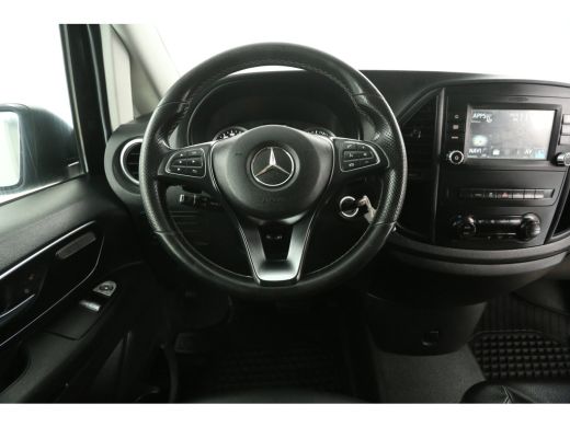 Mercedes Vito 119 CDI Lang 191PK Automaat Camera Cruise LED Airco Leder Navi Trekhaak 18"LMV 3 Persoons PDC ActivLease financial lease
