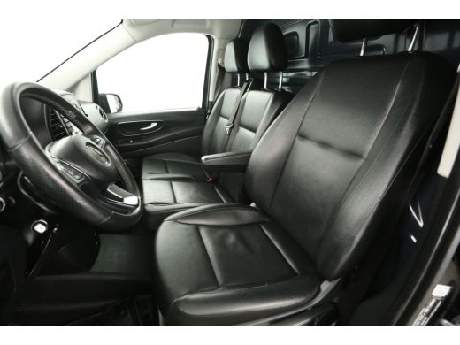 Mercedes Vito 119 CDI Lang 191PK Automaat Camera Cruise LED Airco Leder Navi Trekhaak 18"LMV 3 Persoons PDC ActivLease financial lease