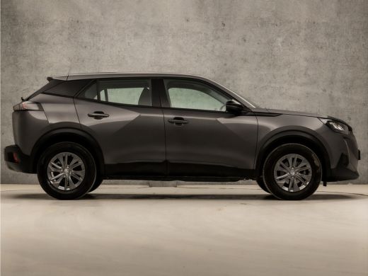 Peugeot 2008 1.2 PureTech Sport Automaat (APPLE CARPLAY, GROOT NAVI, LM VELGEN, SPORTSTOELEN, LED KOPLAMPEN, P... ActivLease financial lease