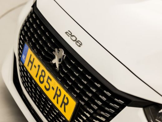 Peugeot 208 1.2 PureTech Sport (APPLE CARPLAY, GROOT NAVI, 360 CAMERA, LM VELGEN, SPORTSTOELEN, LANE ASSIST, ... ActivLease financial lease