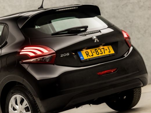 Peugeot 208 1.2 PureTech Sport (APPLE CARPLAY, NAVIGATIE, PARKEERSENSOREN, SPORTSTOELEN, CRUISE, NIEUWE APK, ... ActivLease financial lease