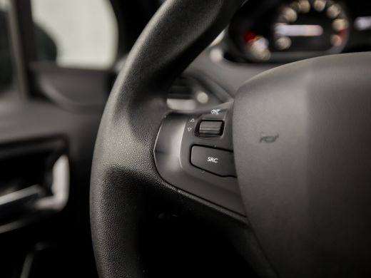 Peugeot 208 1.2 PureTech Sport (APPLE CARPLAY, NAVIGATIE, PARKEERSENSOREN, SPORTSTOELEN, CRUISE, NIEUWE APK, ... ActivLease financial lease