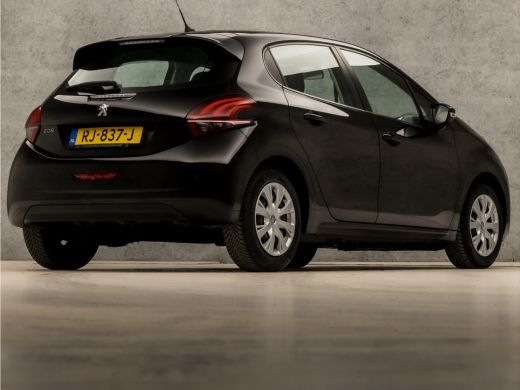 Peugeot 208 1.2 PureTech Sport (APPLE CARPLAY, NAVIGATIE, PARKEERSENSOREN, SPORTSTOELEN, CRUISE, NIEUWE APK, ... ActivLease financial lease