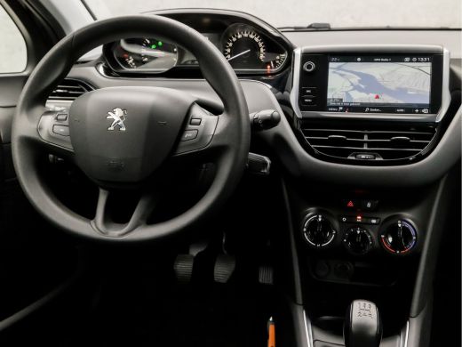 Peugeot 208 1.2 PureTech Sport (APPLE CARPLAY, NAVIGATIE, PARKEERSENSOREN, SPORTSTOELEN, CRUISE, NIEUWE APK, ... ActivLease financial lease