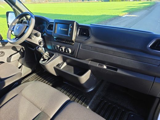 Renault Master T35 2.3 dCi L2 H2 - 150 Pk - Euro 6 - Navi - ParkeerCamera ActivLease financial lease