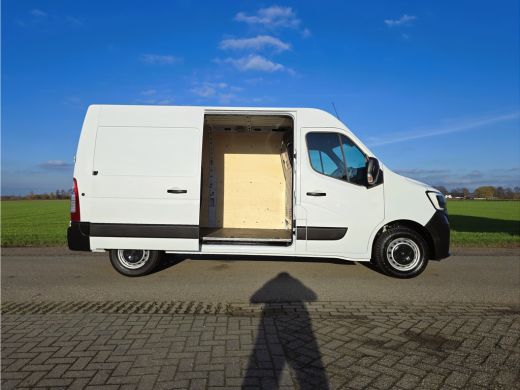 Renault Master T35 2.3 dCi L2 H2 - 150 Pk - Euro 6 - Navi - ParkeerCamera ActivLease financial lease