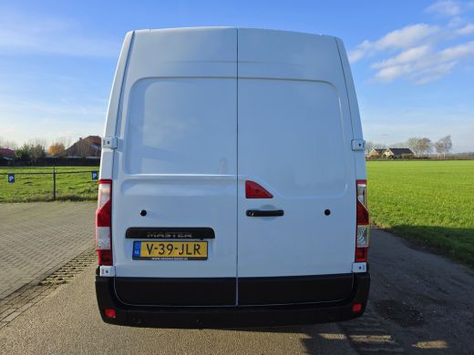 Renault Master T35 2.3 dCi L2 H2 - 150 Pk - Euro 6 - Navi - ParkeerCamera ActivLease financial lease