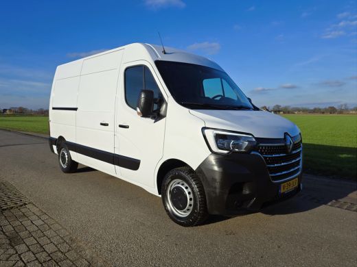 Renault Master T35 2.3 dCi L2 H2 - 150 Pk - Euro 6 - Navi - ParkeerCamera ActivLease financial lease
