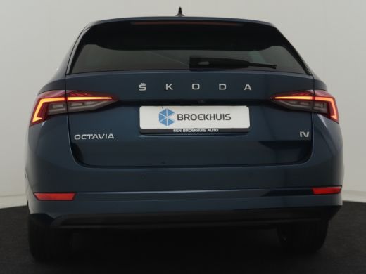 Skoda Octavia Combi 1.4 TSI iV PHEV Business Edition Plus 204pk | Head up display | Park assist | Keyless | Ada... ActivLease financial lease