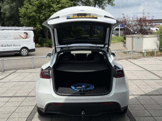 Tesla Model Y Long Range Dual AWD | Autopilot | Panorama | Leder | Trekhaak | ActivLease financial lease