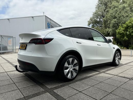 Tesla Model Y Long Range Dual AWD | Autopilot | Panorama | Leder | Trekhaak | ActivLease financial lease