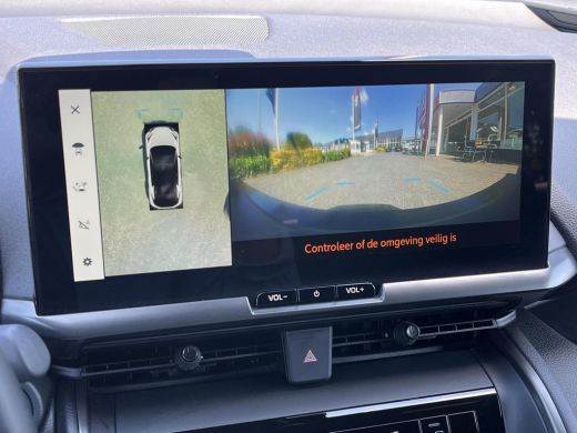 Toyota C-HR 1.8 Hybrid 140 First Edition | Carplay | Camera's rondom | Elektrische achterklep | Keyless entry | ActivLease financial lease