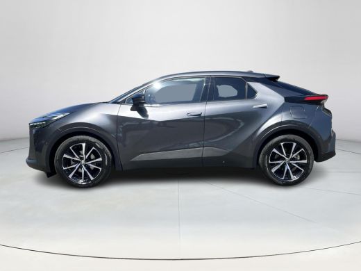 Toyota C-HR 1.8 Hybrid 140 First Edition | Carplay | Camera's rondom | Elektrische achterklep | Keyless entry | ActivLease financial lease