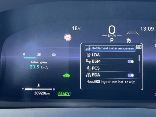 Toyota C-HR 1.8 Hybrid 140 First Edition | Carplay | Camera's rondom | Elektrische achterklep | Keyless entry | ActivLease financial lease