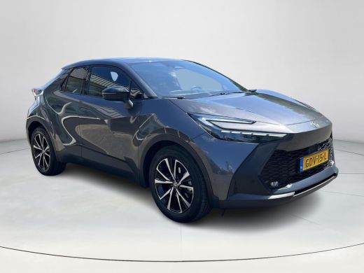 Toyota C-HR 1.8 Hybrid 140 First Edition | Carplay | Camera's rondom | Elektrische achterklep | Keyless entry | ActivLease financial lease