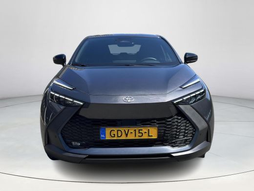 Toyota C-HR 1.8 Hybrid 140 First Edition | Carplay | Camera's rondom | Elektrische achterklep | Keyless entry | ActivLease financial lease