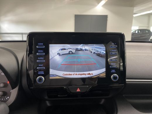 Toyota Yaris 1.5 Hybrid Active Multimediapack ActivLease financial lease