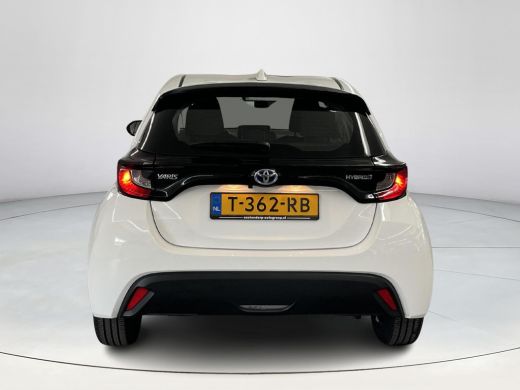 Toyota Yaris 1.5 Hybrid Active Multimediapack ActivLease financial lease