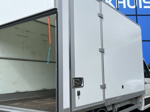 Volkswagen Crafter 35 2.0 TDI L4 Bakwagen/Smartbox/Apple/Android Auto/Airco/3zitplaatsen| Airco | Elektrische ramen ... ActivLease financial lease