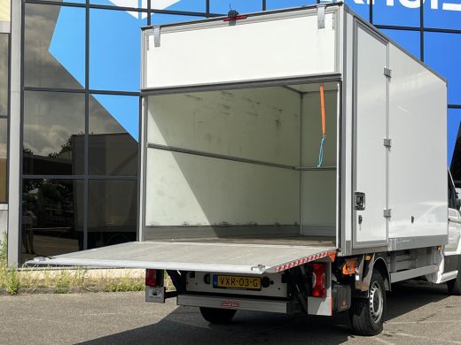 Volkswagen Crafter 35 2.0 TDI L4 Bakwagen/Smartbox/Apple/Android Auto/Airco/3zitplaatsen| Airco | Elektrische ramen ... ActivLease financial lease