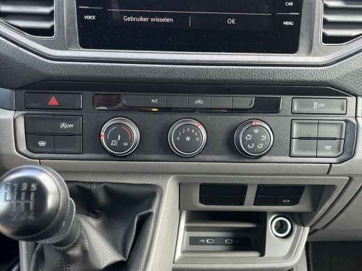 Volkswagen Crafter 35 2.0 TDI L4 Bakwagen/Smartbox/Apple/Android Auto/Airco/3zitplaatsen| Airco | Elektrische ramen ... ActivLease financial lease