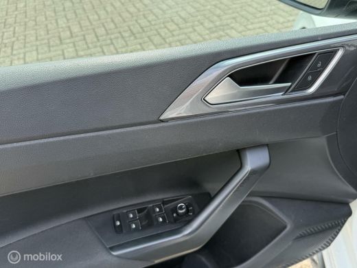 Volkswagen Polo 1.0 TSI Highline R-Line AUTOMAAT, BTW ActivLease financial lease