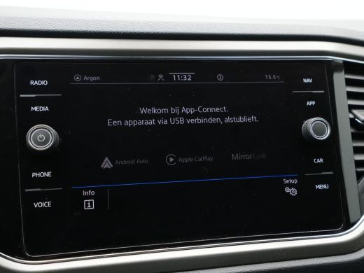 Volkswagen T-Roc 1.0 TSI 110pk Style Executive Getint glas Navigatie Adaptieve Cruise PDC 217 ActivLease financial lease