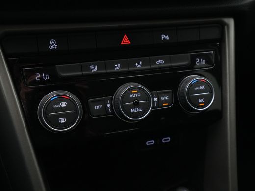 Volkswagen T-Roc 1.0 TSI 110pk Style Executive Getint glas Navigatie Adaptieve Cruise PDC 217 ActivLease financial lease