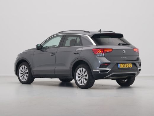 Volkswagen T-Roc 1.0 TSI 110pk Style Executive Getint glas Navigatie Adaptieve Cruise PDC 217 ActivLease financial lease