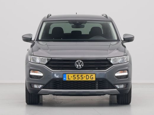 Volkswagen T-Roc 1.0 TSI 110pk Style Executive Getint glas Navigatie Adaptieve Cruise PDC 217 ActivLease financial lease